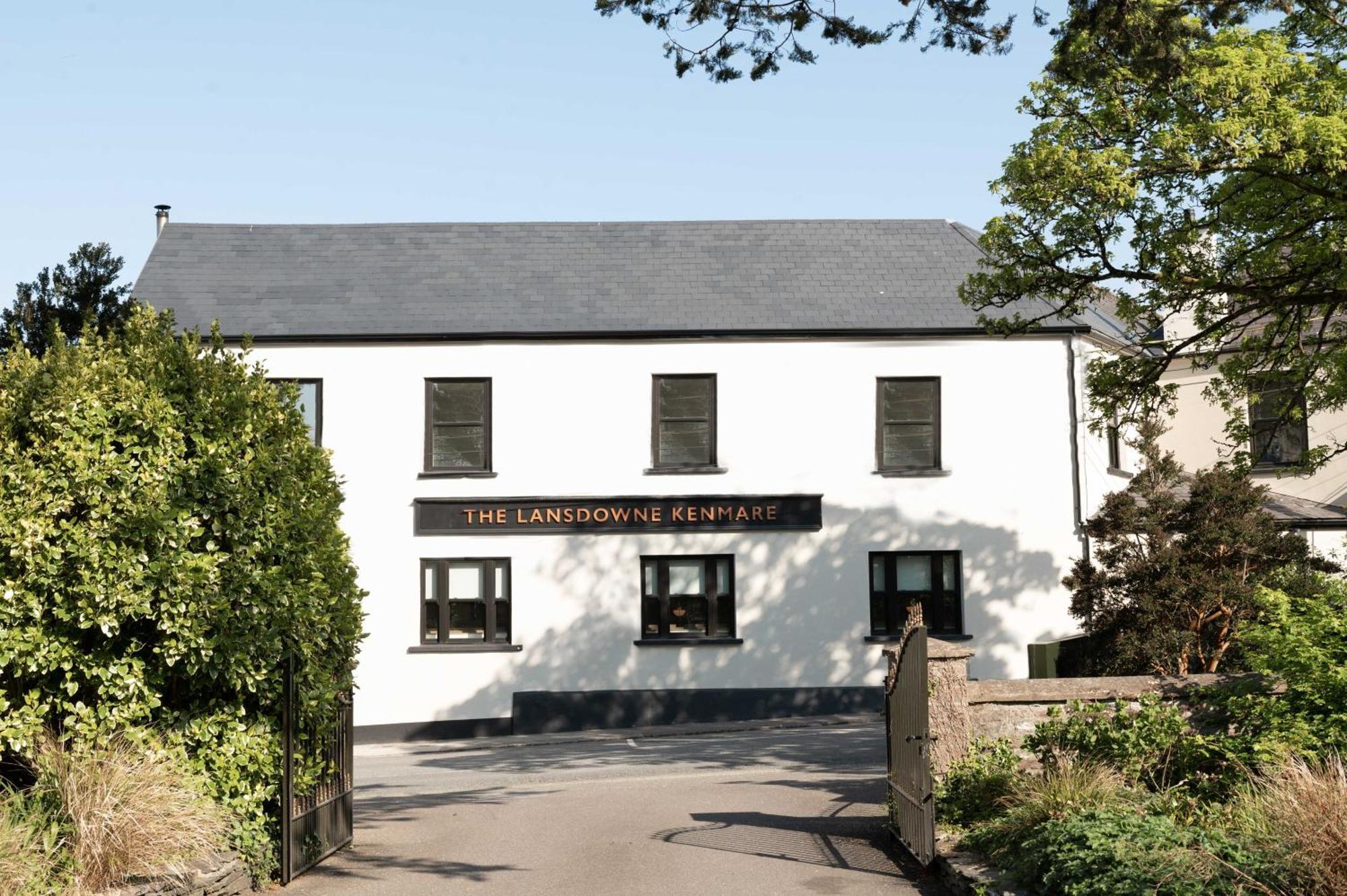 The Lansdowne Kenmare Hotel Exterior foto